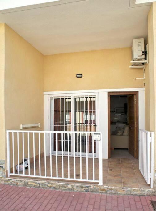 The Is Close But Quiet And Not Noisy Casa Reformada Cerca De La Playa Apartment *